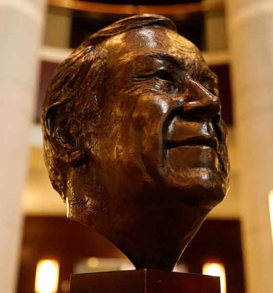 bust of Howard H. Baker Jr.