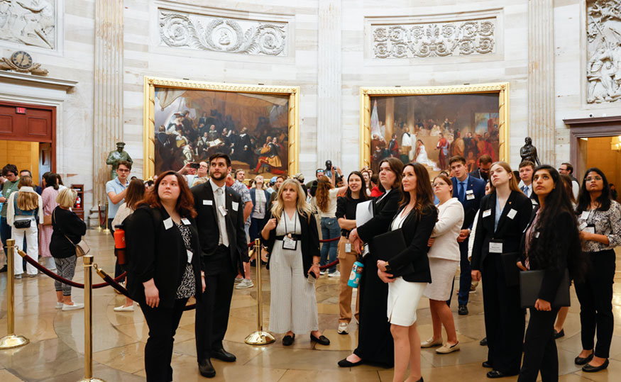 Washington Fellows tour the capital
